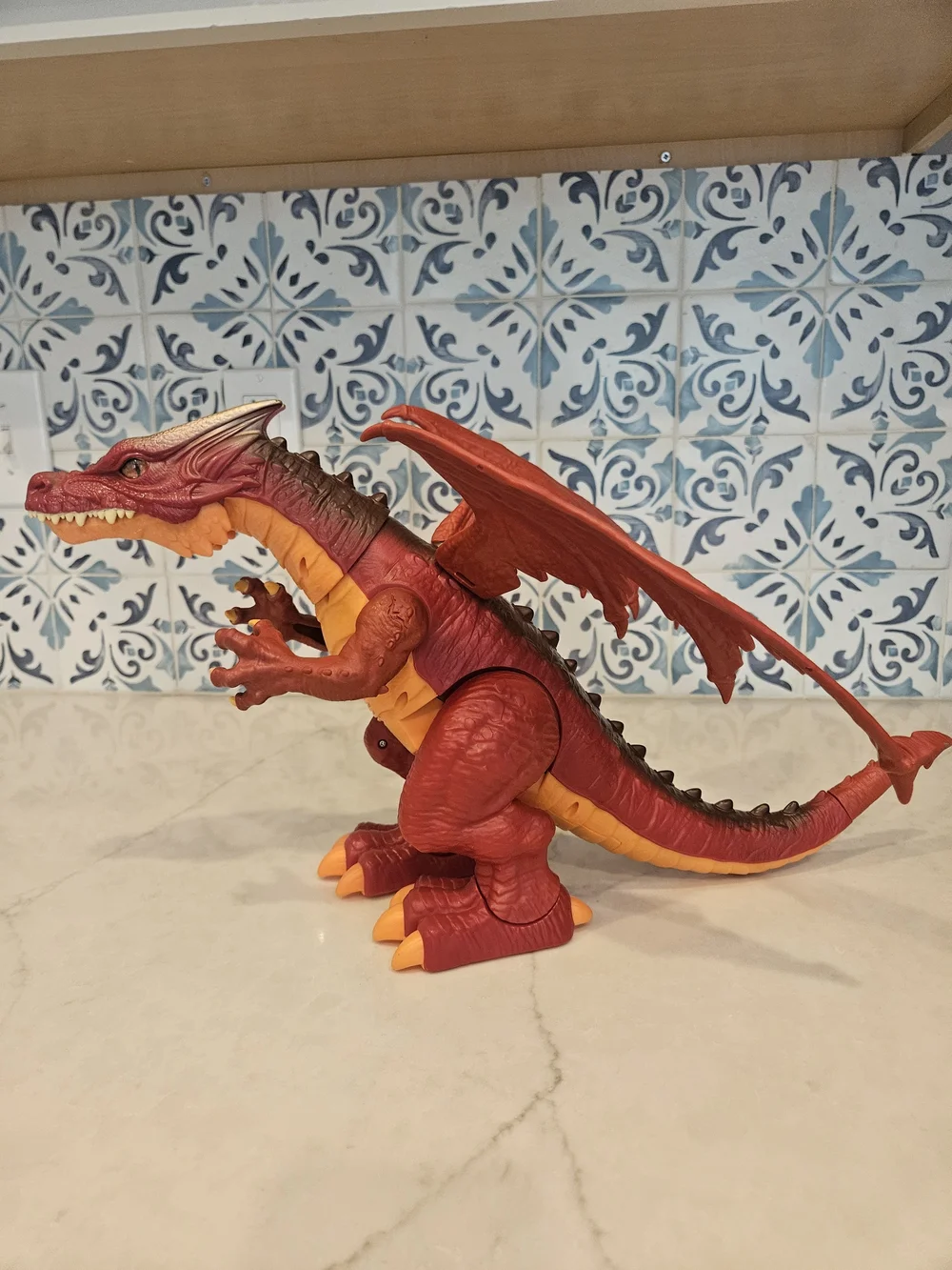 Zuru bold red